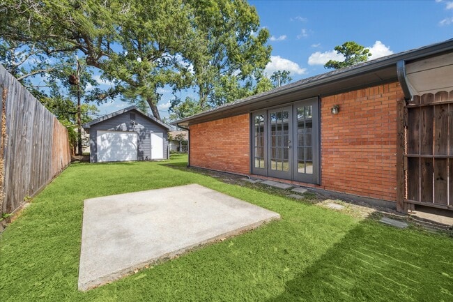 Building Photo - 4118 Gardendale Dr
