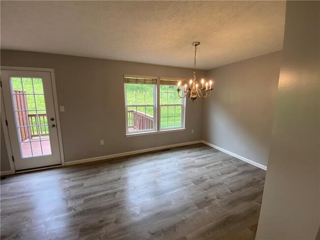 Building Photo - 126 Broadstone Dr