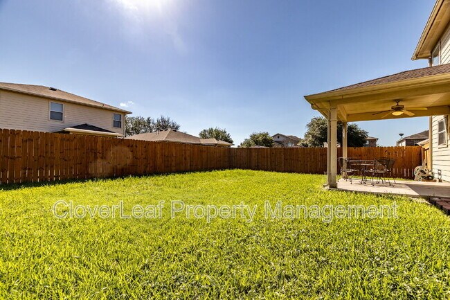 Building Photo - 104 Rattlesnake Way
