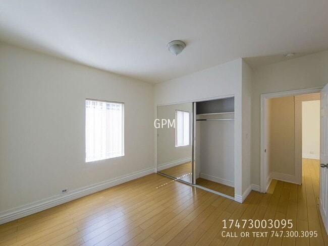 Building Photo - 126 E Garfield Ave