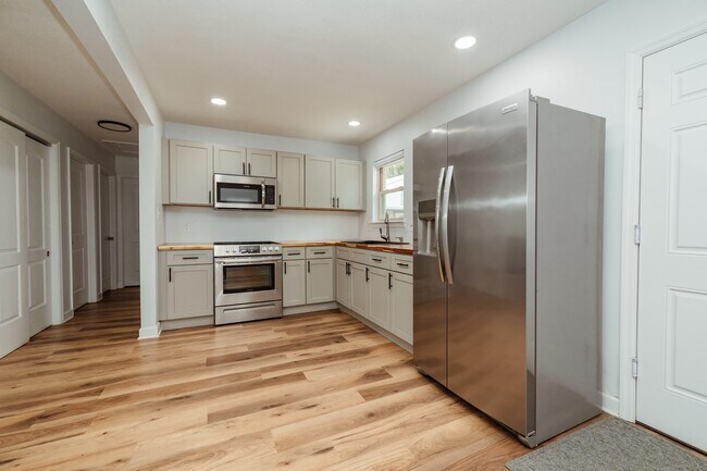 Building Photo - 5439 Penny Creek Rd