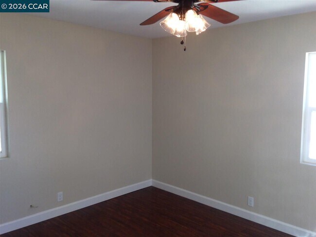 Building Photo - 1448 Rosal Ln