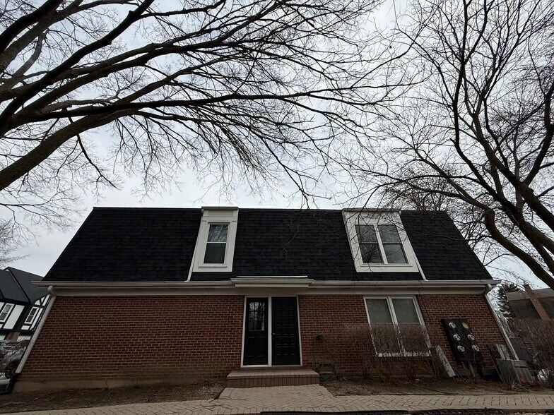 Building Photo - 837 Garfield Ave