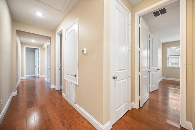 Building Photo - 8348 Vivaro Isle Way