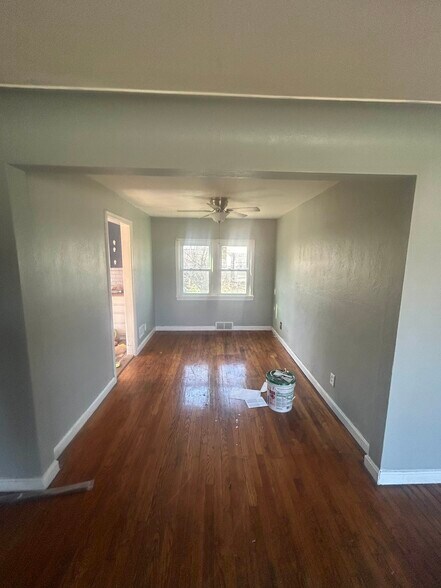 Building Photo - 1801 Engelholm Ave