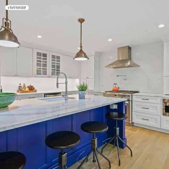 Building Photo - 2855 Deerfield Rd