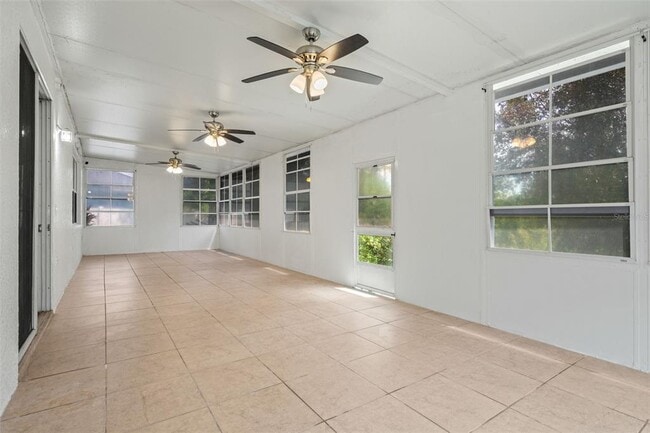 Building Photo - 2830 Paynes Prairie Cir