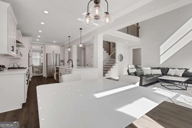 Building Photo - 1297 Cauley Creek Dr
