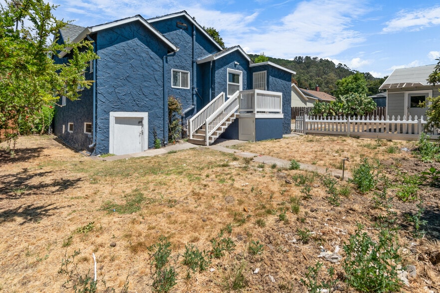 Building Photo - 6285 Sunnymere Ave