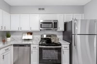 Building Photo - Elliot Roswell Apartments