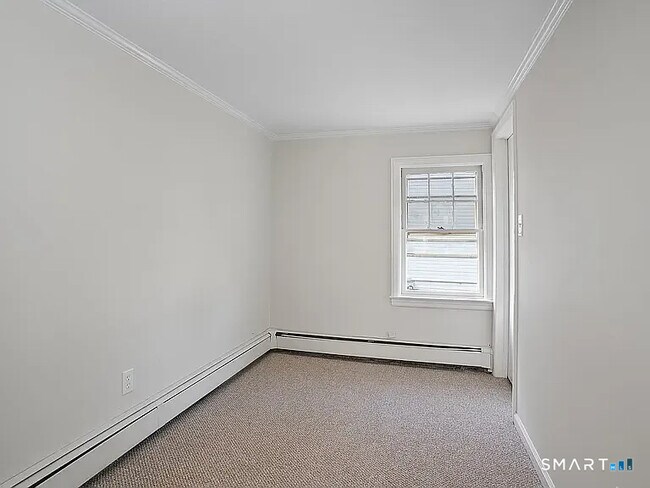 Building Photo - 129 N Water St