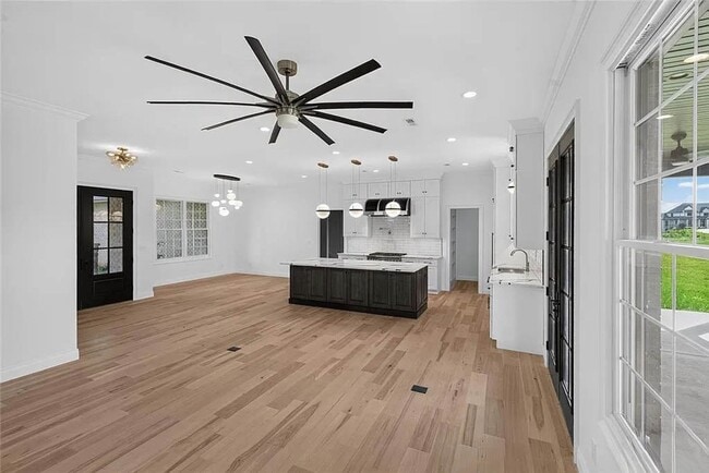 Building Photo - 1528 Brunston Dr