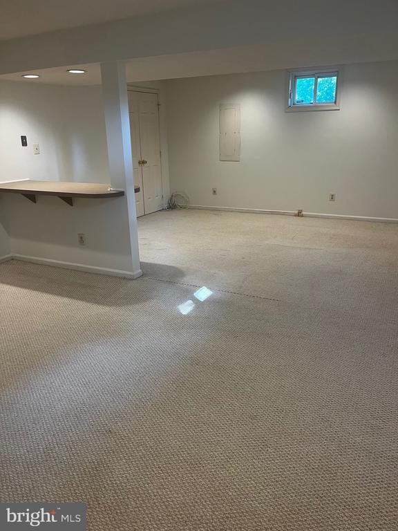 Building Photo - 15404 Beachview Dr