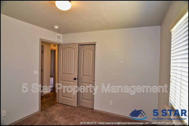 Building Photo - 703 Lt Joe Magellanes Rd