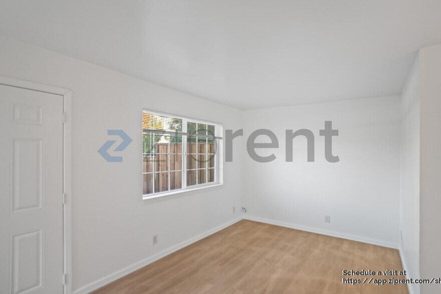 Building Photo - 29213 Dixon St