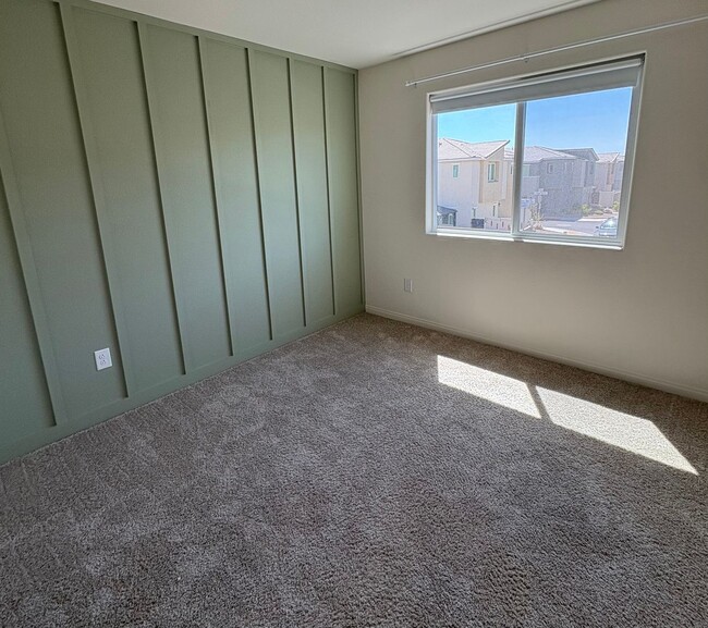 Building Photo - 2 Bedroom Townhouse in North Las Vegas