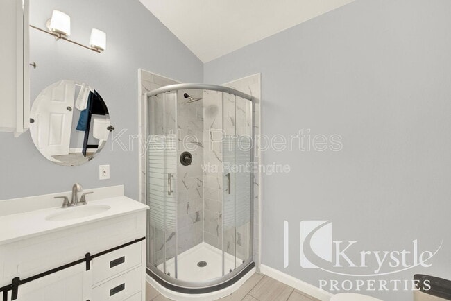 Building Photo - 215 Central Ave