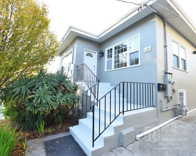 Building Photo - 1435 Parker St