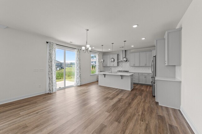 Building Photo - 824 Summit Crest Ct