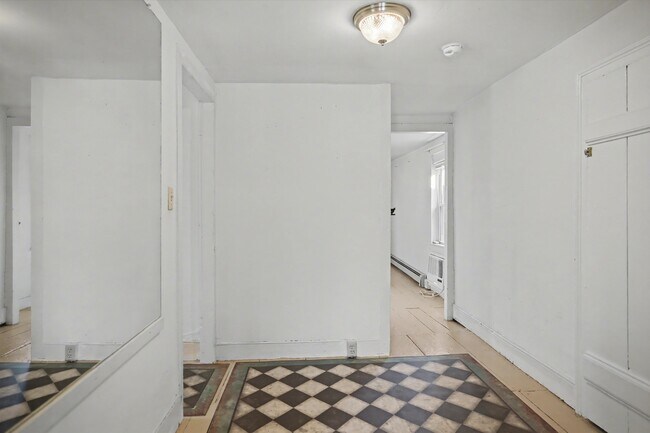 Building Photo - 739 Sergeantsville Rd