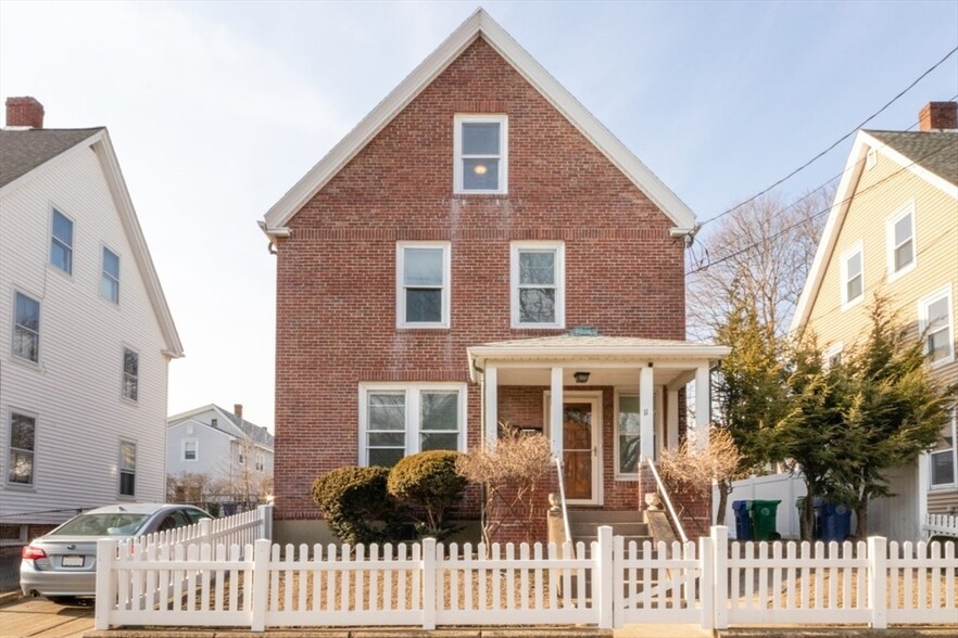 Primary Photo - 12 Clinton St