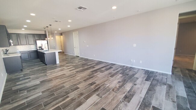 Building Photo - Generation style floor plan