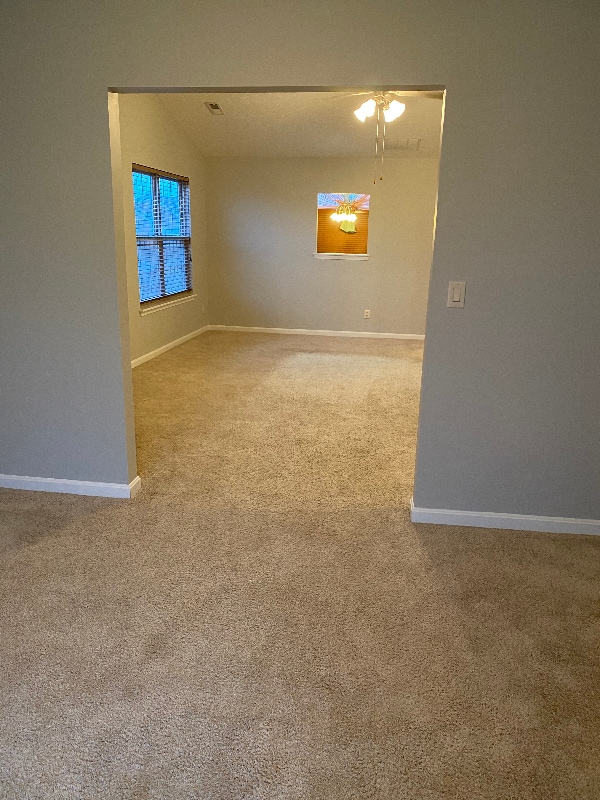 Building Photo - 2709 Crownpoint Dr