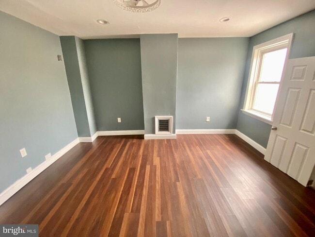 Building Photo - 34 Southard St