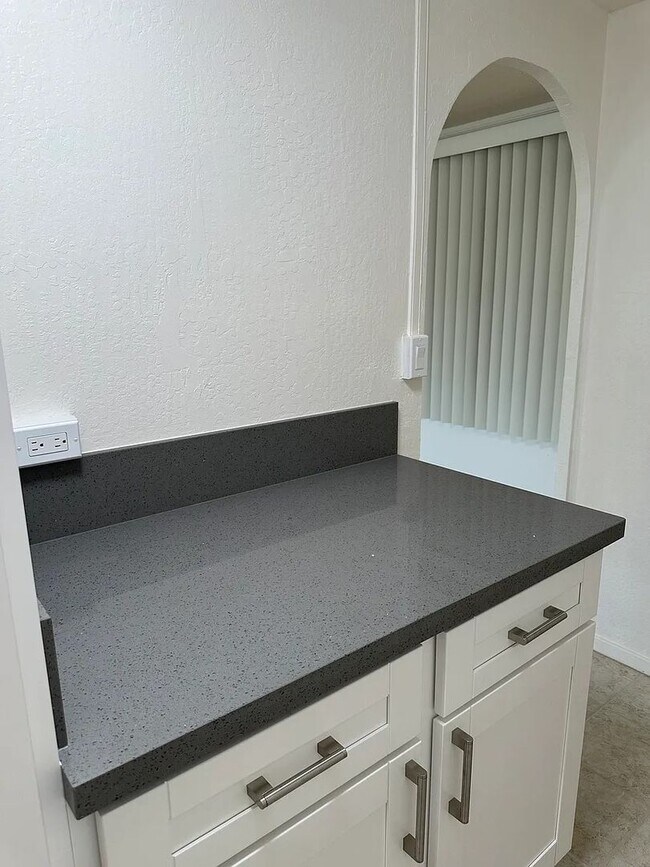 Building Photo - Spacious, 4 bedroom 2 bath single family home in Mililani! *First showing on Monday, January 5th ...