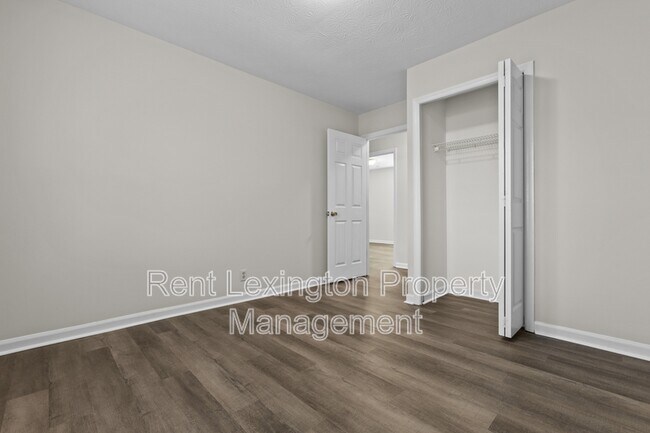 Building Photo - 608 McCurdy Ct