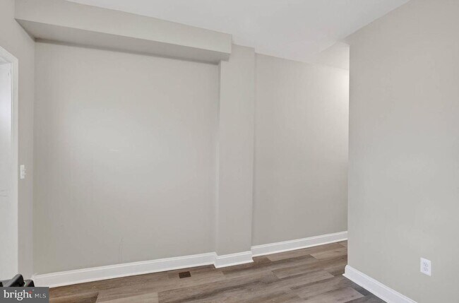 Building Photo - 2942 Arunah Ave