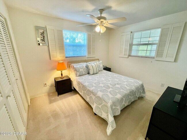 Building Photo - 125 Lynnhurst Dr