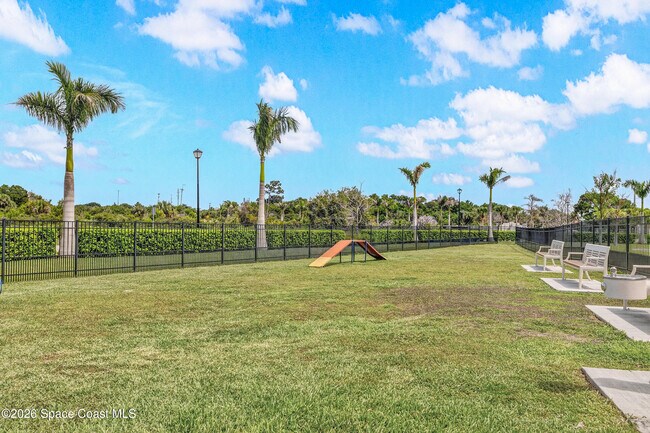 Building Photo - 6691 Cameo Dr