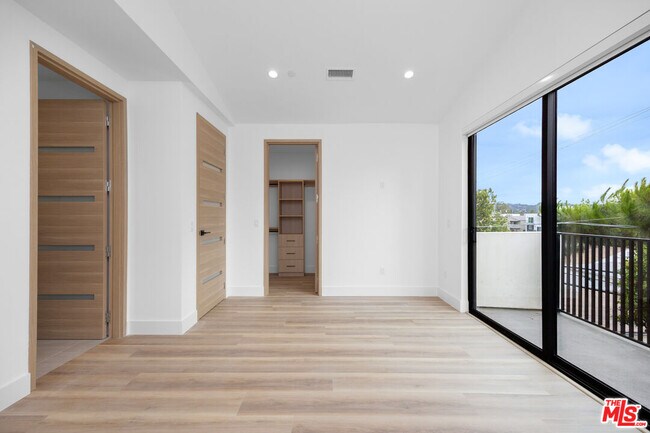 Building Photo - 5313 Ben Ave