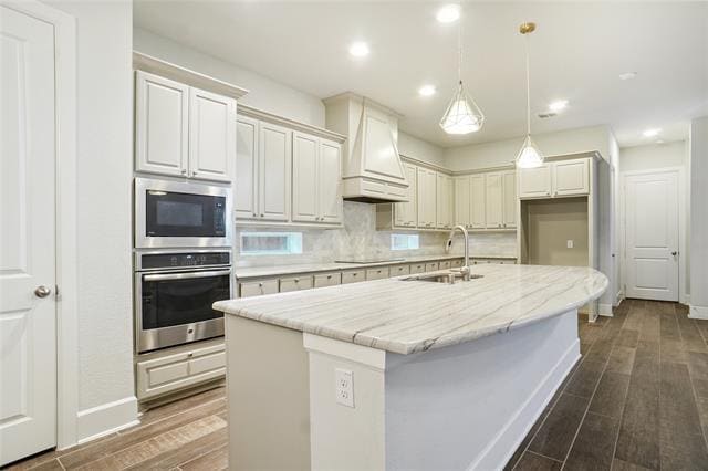 Building Photo - 2830 Lotus St