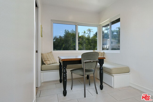 Building Photo - 3421 Castlewoods Pl