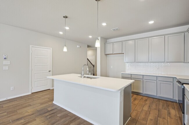 Building Photo - 5941 Revere Dr
