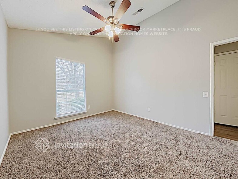 Building Photo - 5403 Signal Peak Dr