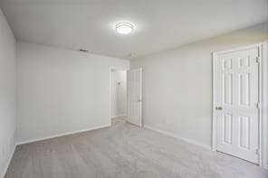 Building Photo - 2215 Hunters Run Dr