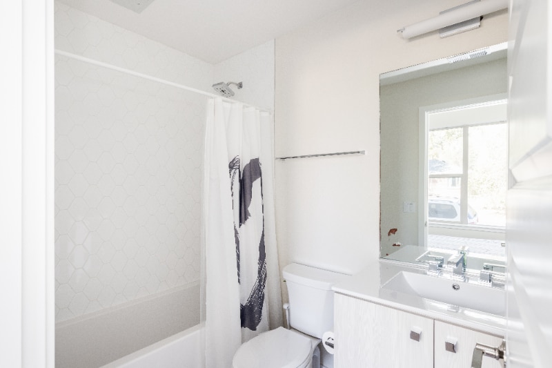 Building Photo - 3460 E 31st Ave