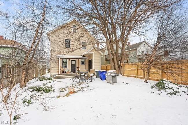 Building Photo - 1009 Kenilworth Ave