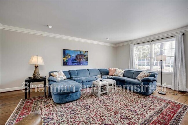 Building Photo - 289 Ashbrook Dr