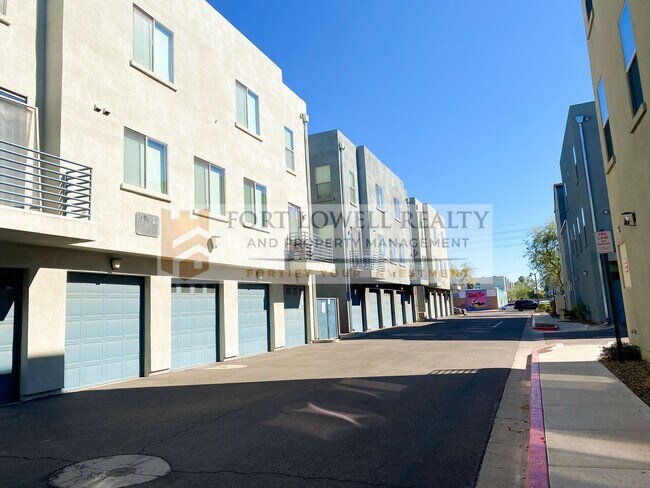 Building Photo - Modern Desert Living in the Heart of Downtown with PRIVATE GARAGE!!