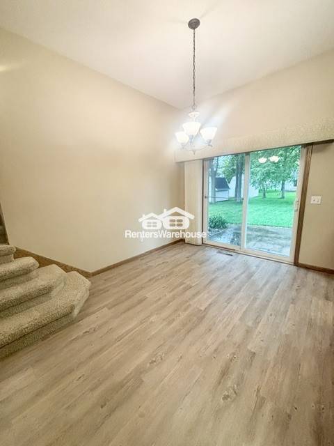 Building Photo - 1405 8th Ave N