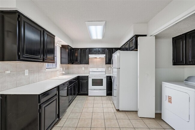 Building Photo - 3801 Foust Trail