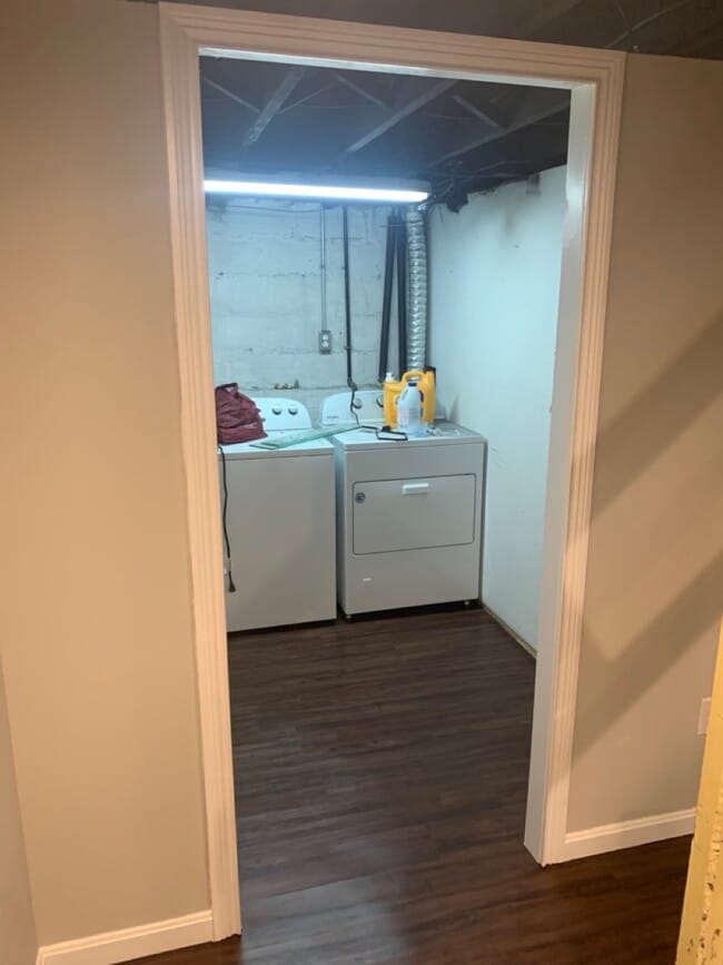 Building Photo - 920 Keswick Blvd