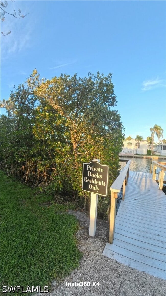 Building Photo - 3051 Sandpiper Bay Cir
