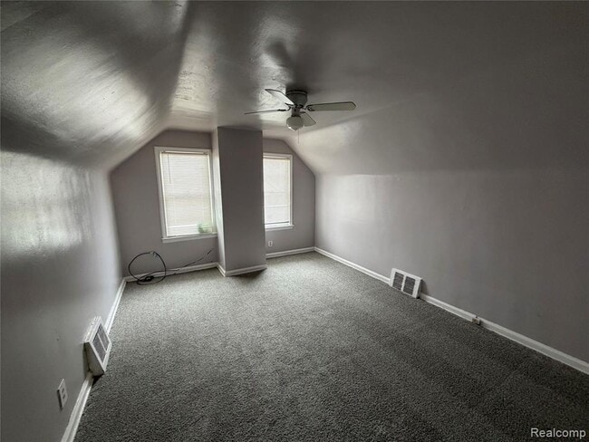 Building Photo - 7784 Mettetal St