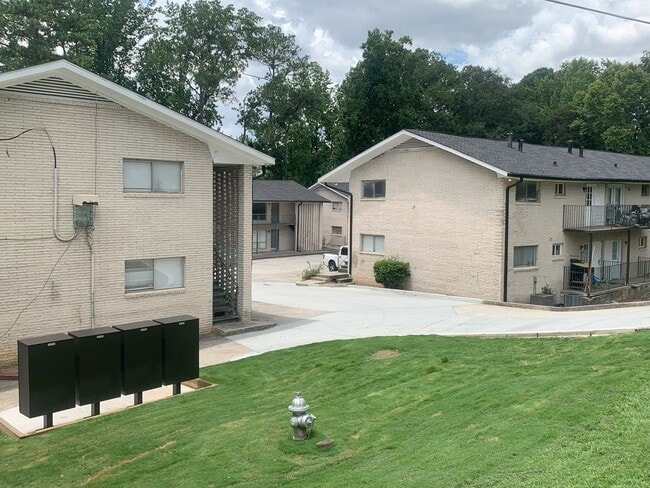 Building Photo - 1676 Briarcliff Rd NE
