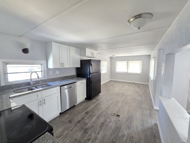 Building Photo - 2023 Kepner Dr